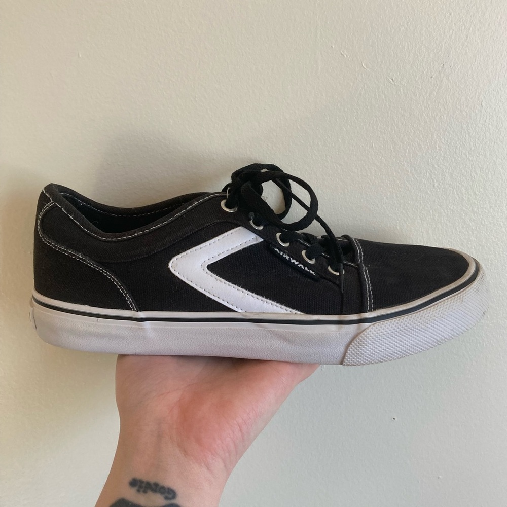 Airwalk Running Shoe “Vans Style” Men’s Size US 7.5 (Sneaker, Lace Up)